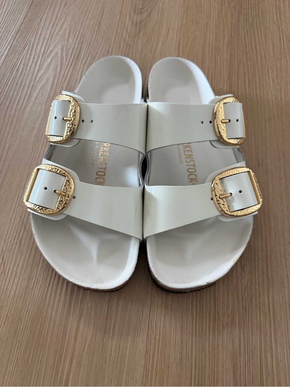 Birkenstock Arizona Hammered Big Buckle -
Antique White Patent Leather, EU 38 - Picture 4 of 5